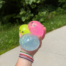 Load image into Gallery viewer, Squishy Toy - Viral Dumpling, Quick Squeeze Glitter - Yellow