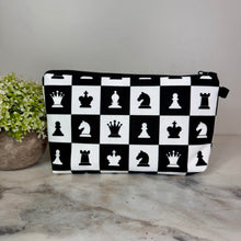 Load image into Gallery viewer, Pouch - Chess