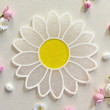 Load image into Gallery viewer, Spring Daisy Freshie