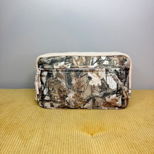 Load image into Gallery viewer, Remi - Nylon Crossbody - Camo