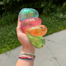 Load image into Gallery viewer, Squishy Toy - Viral Dumpling, Slow Rise Glitter #2 - Green