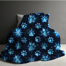 Load image into Gallery viewer, Blanket Christmas #32 - Paw Snowflake - PREORDER