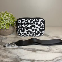 Load image into Gallery viewer, Rue - Nylon Wristlet Wallet - Black White Animal