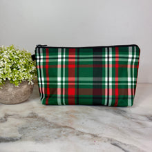 Load image into Gallery viewer, Pouch - Christmas Winter - Green Plaid