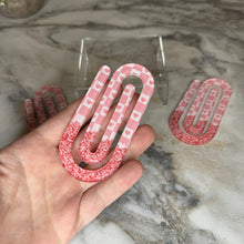 Load image into Gallery viewer, Jumbo Paperclip - Pink Glitter Hearts
