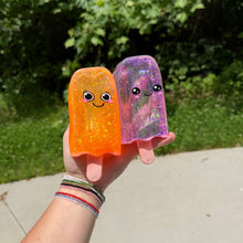 Load image into Gallery viewer, Squishy Toy - Slow Glitter Popsicle
