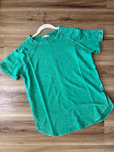Load image into Gallery viewer, Mineral Wash Raglan tee
