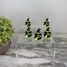 Load image into Gallery viewer, Gnome Figurine - Witch
