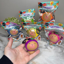 Load image into Gallery viewer, Fo Sqweezy Capybara Keychains Toy
