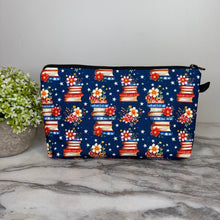 Load image into Gallery viewer, Pouch - America, Book Floral
