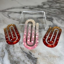 Load image into Gallery viewer, Jumbo Paperclip - Red Gold Ombre Glitter - PREORDER
