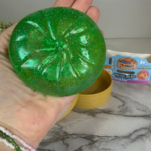 Load image into Gallery viewer, Squishy Toy - Viral Dumpling, Slow Rise Glitter - Green
