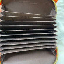 Load image into Gallery viewer, Wallet - Accordion Card - Cat - Orange
