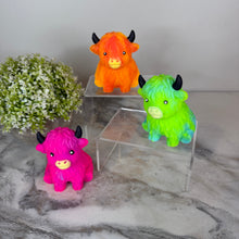 Load image into Gallery viewer, Squishy Toy - Highland Cow Ombre

