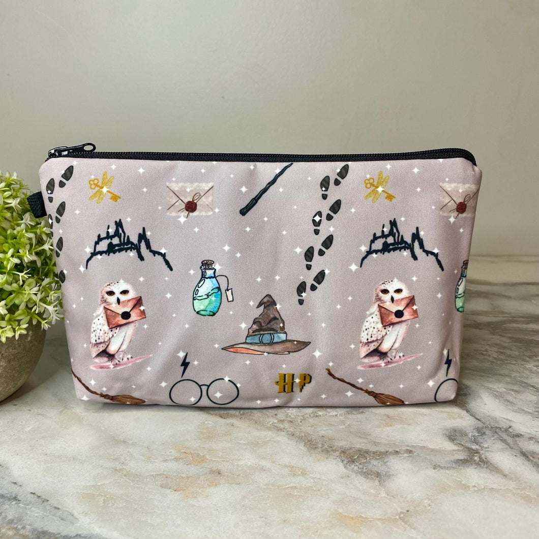 Pouch - Magic on Grey