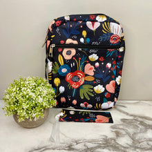 Load image into Gallery viewer, Travel Zip Pouch - Floral
