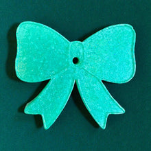 Load image into Gallery viewer, Medium Bow Freshie
