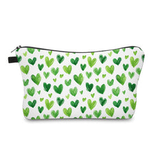 Load image into Gallery viewer, Pouch - Heart, Green
