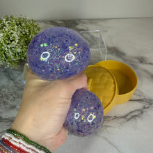 Load image into Gallery viewer, Squishy Toy - Viral Dumpling, Quick Squeeze Glitter - Purple
