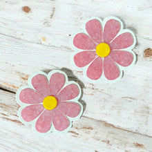 Load image into Gallery viewer, Pink Daisy Vent Clip Set
