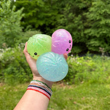 Load image into Gallery viewer, Squishy Toy - Viral Dumpling, Glow In The Dark
