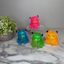 Load image into Gallery viewer, Squishy Toy - Glitter Highland Cow

