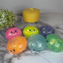 Load image into Gallery viewer, Squishy Toy - Viral Dumpling, Quick Squeeze Glitter - Purple
