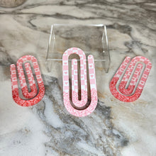 Load image into Gallery viewer, Jumbo Paperclip - Pink Glitter Hearts
