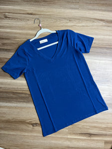 Basic Vneck Tee