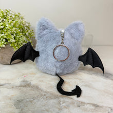 Load image into Gallery viewer, Keychain - Pom Pom Bat
