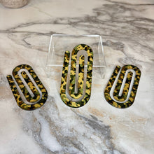 Load image into Gallery viewer, Jumbo Paperclip - Camo
