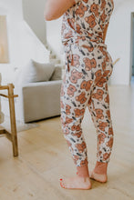 Load image into Gallery viewer, Preorder:Short Sleeve Jogger PJ Set -#3-Teddy Bear (Close 12.22.2023)
