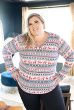 Load image into Gallery viewer, Holiday Lovin&#39; Pullover
