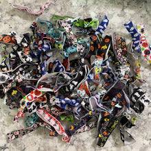 Load image into Gallery viewer, Hair Ties - Halloween Mix
