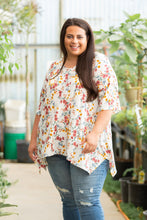 Load image into Gallery viewer, Spring Blossoms Short Sleeve Top
